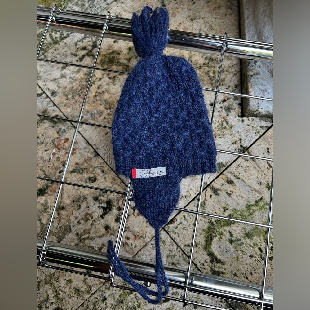 Women’s Earflap Beanie.